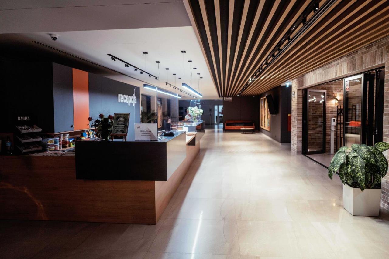 Hotel Angie Пущиково Екстер'єр фото