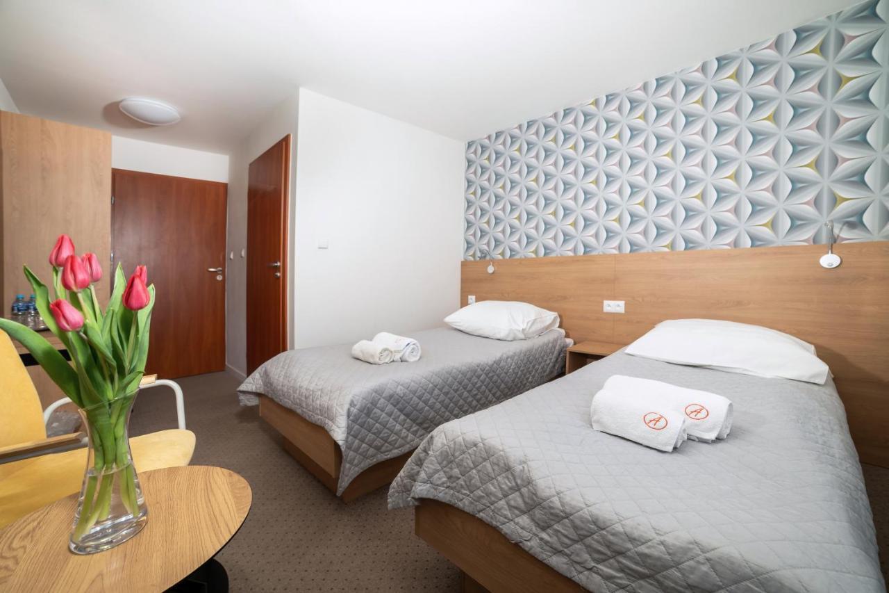 Hotel Angie Пущиково Екстер'єр фото